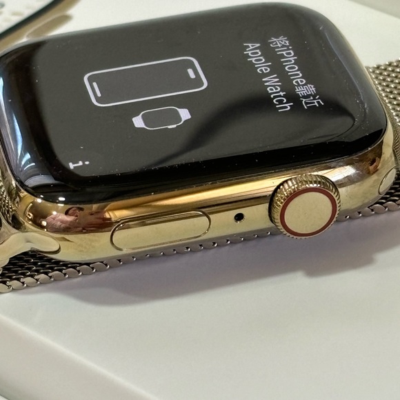 Apple Series 7 Gold Stainless Steel 45mm Watch Milanese Band 🌷 - Picture 7 of 15